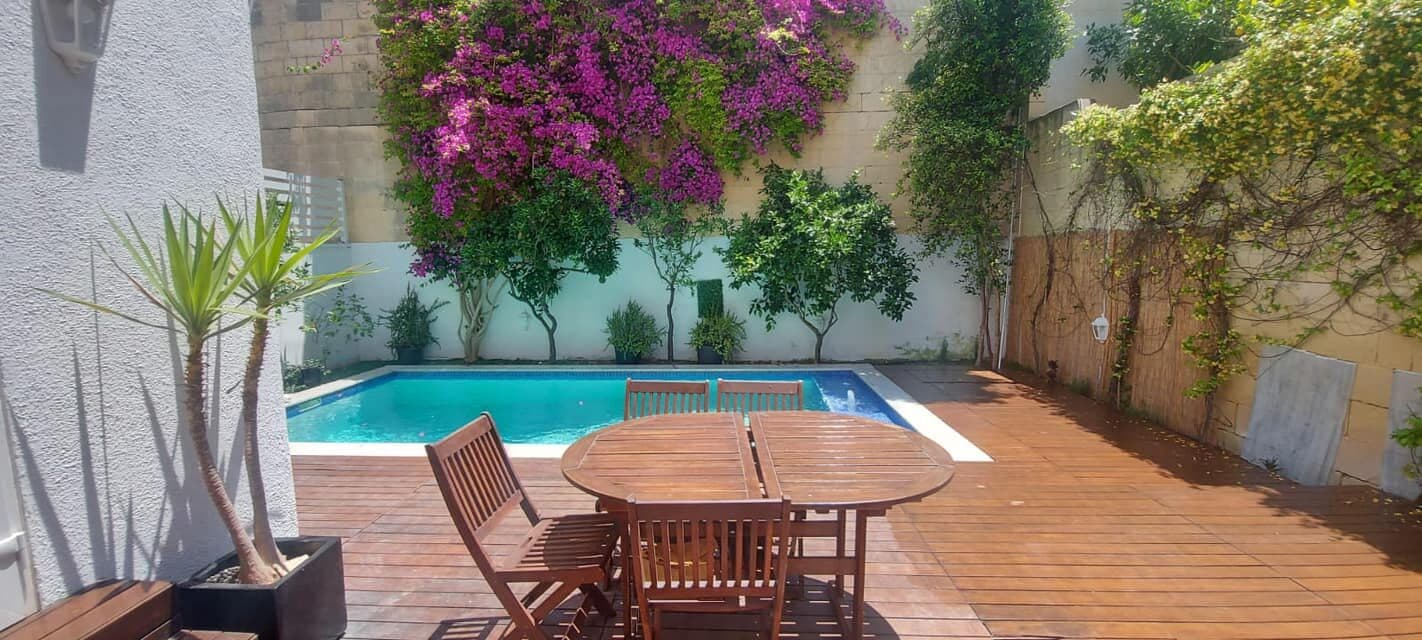 中庭プール付メゾネット 2