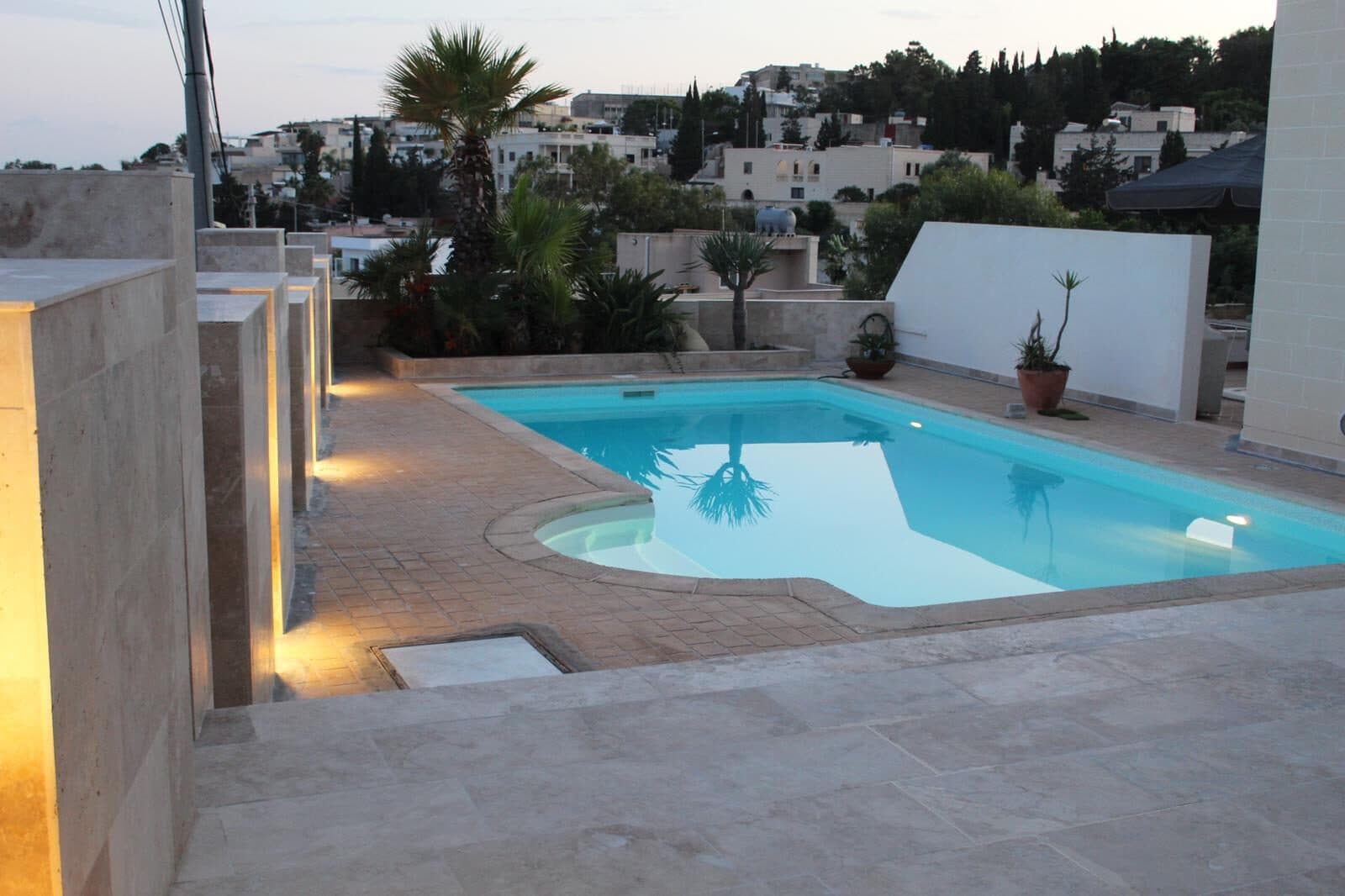 プライベートプール付モダンヴィラ 2